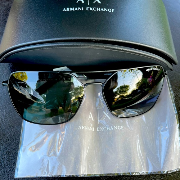 Sunglasses - Picture 2 of 6